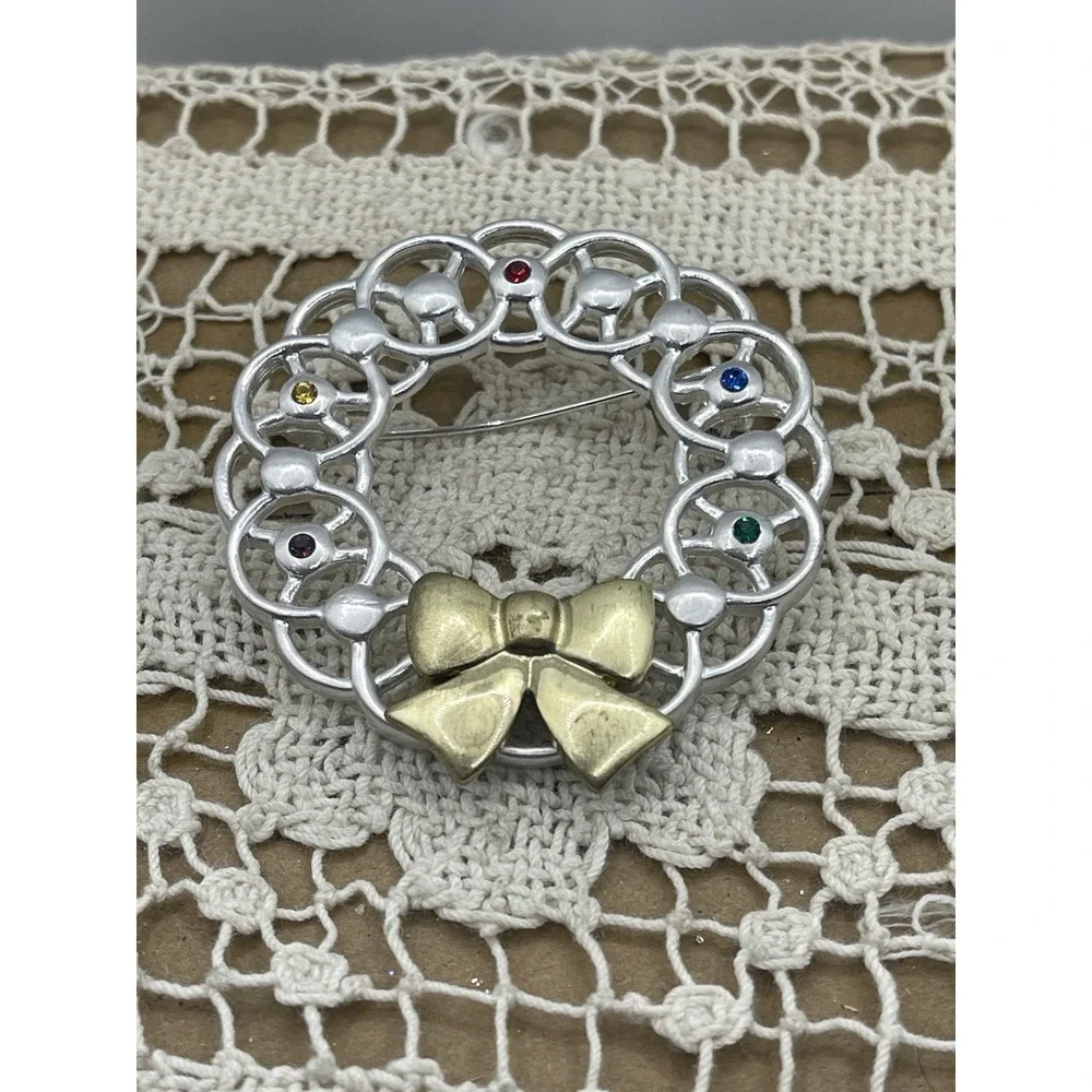 Christmas Wreath Brooch Holiday Pin Two Tone Gold & Silver Crystal‎ Accent
